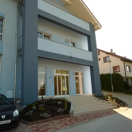 Hotel Garni Stofing Hlohovec