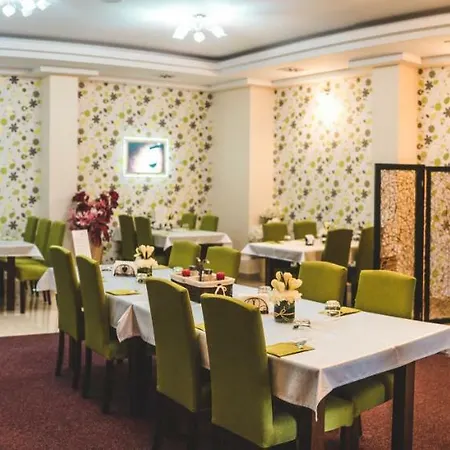 Garni Stofing 3*